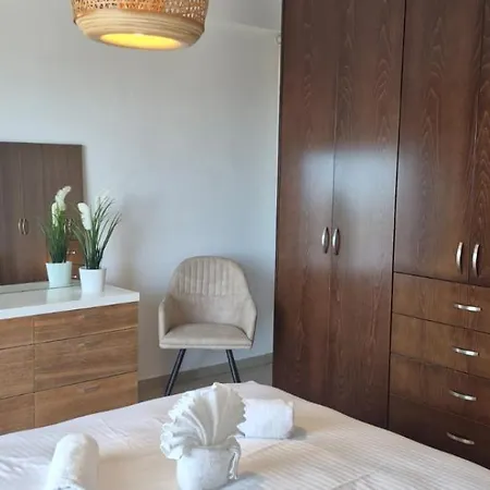דירה Zorzis Court 5 *